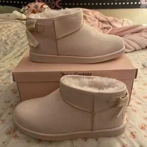 Juicy Couture Kelsey boots Sz 7